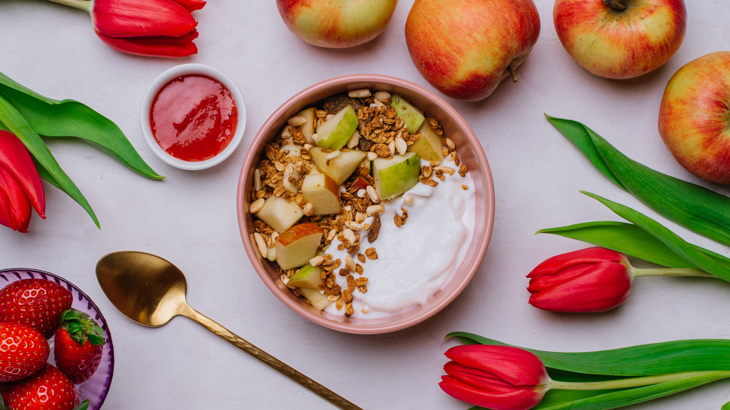 granola z preparowanym ryżek i rodzynkami